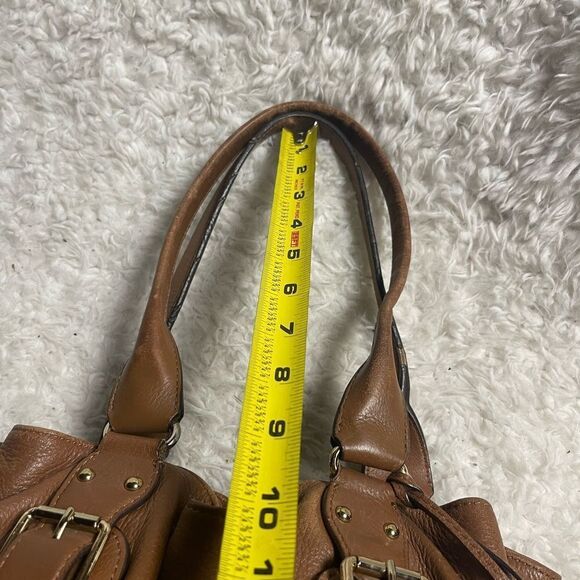 Michael Kors Brown Leather Medium bucket style shoulder bag gold tone Hardwares. - Picture 11 of 16